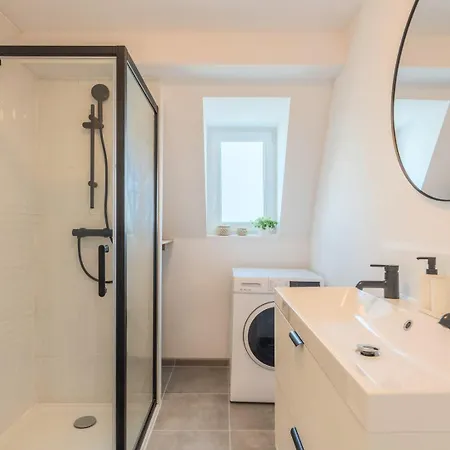 3 En Centre Et Proche Metro Apartment